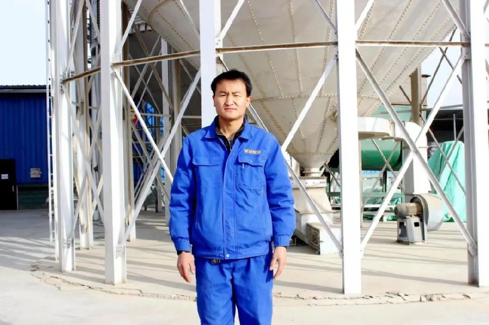 张乐新:以厂为家,在奋斗中尽显风采